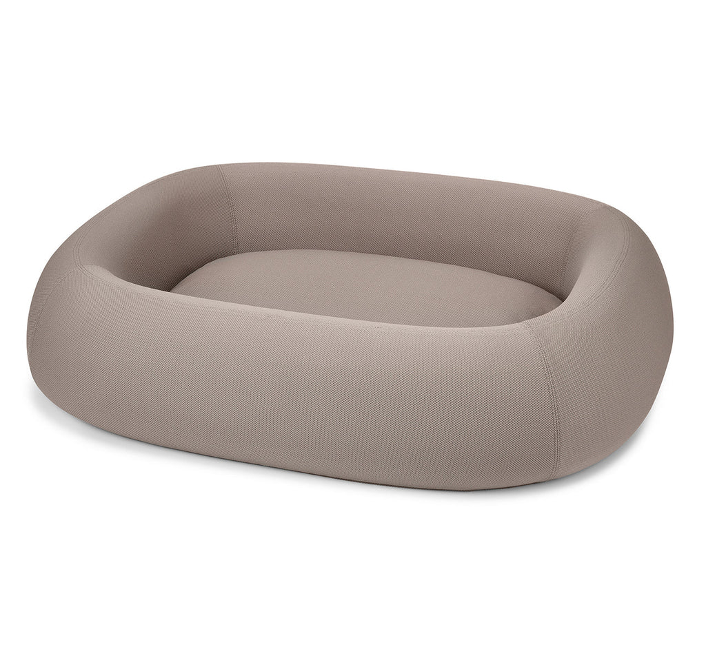 https://cdn.shopify.com/s/files/1/0816/8892/0369/files/MC_C02-018-02_Sleep_Barca_Taupe.jpg?v=1726680478